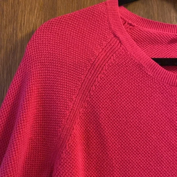 Pink Gap women’s sweater - Picture 3 of 5